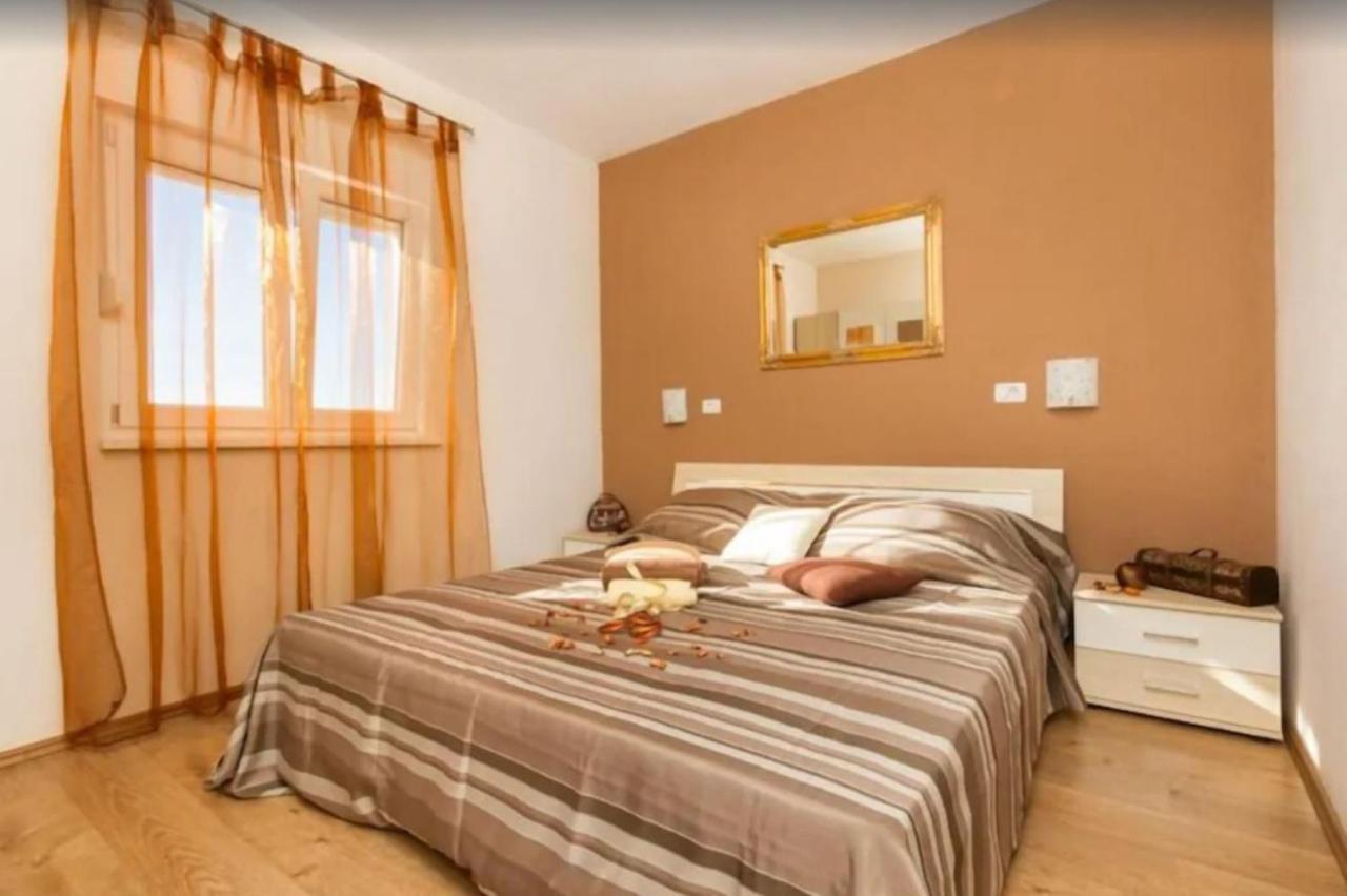 Apartments Villa Golden View Τρογκίρ Εξωτερικό φωτογραφία